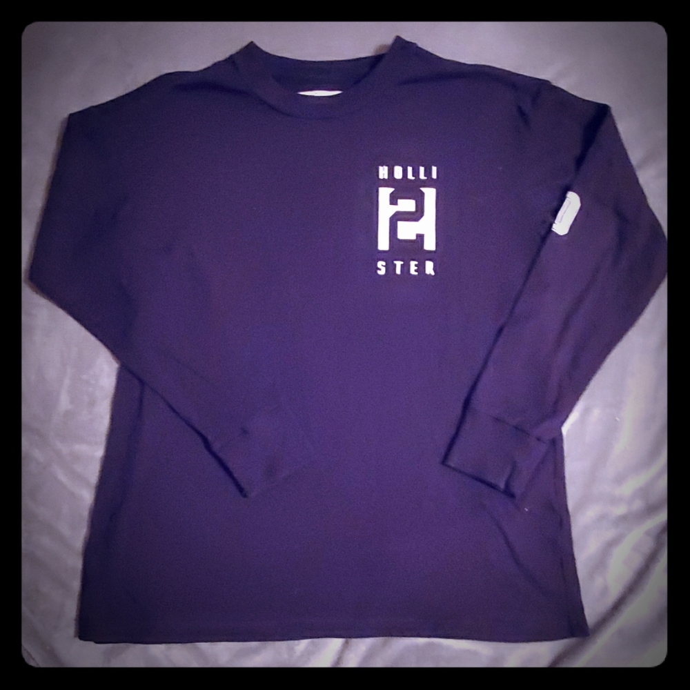 Hollister black tee